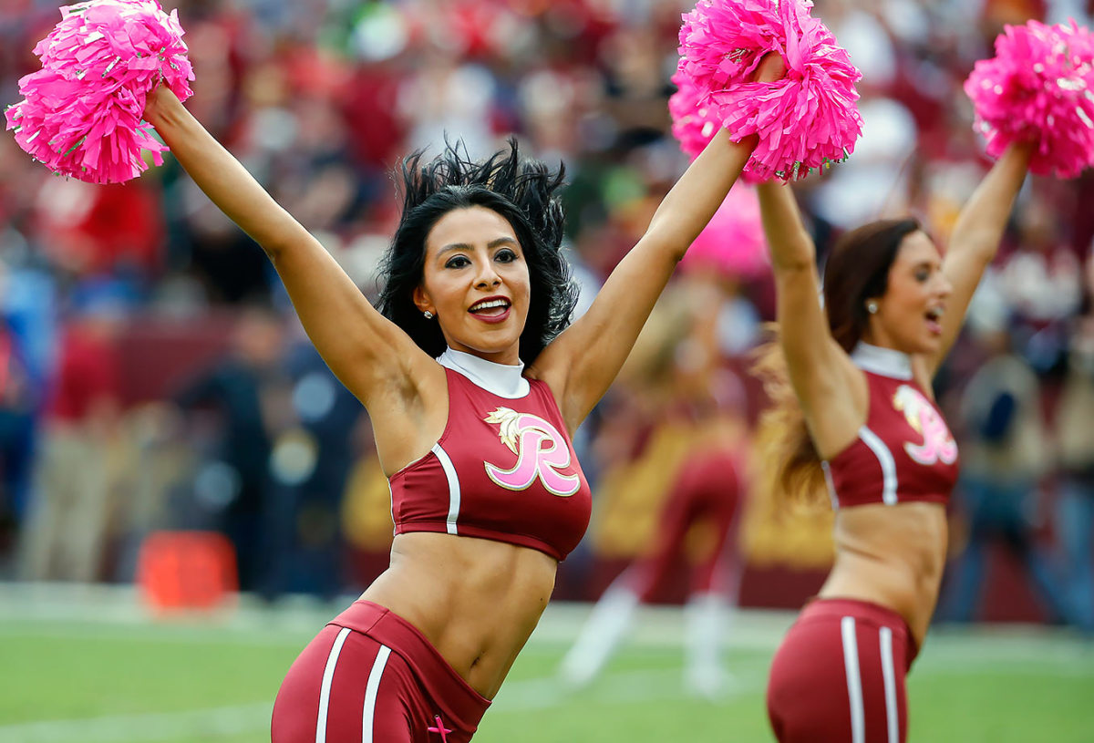 Washington-Redskins-cheerleaders-AP_285351659595.jpg