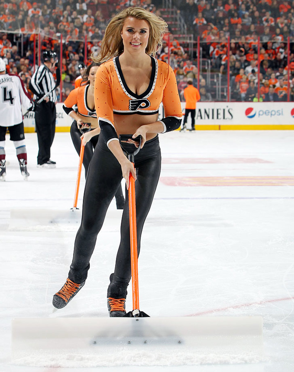 Philadelphia-Flyers-Ice-Girls-458929170_10.jpg