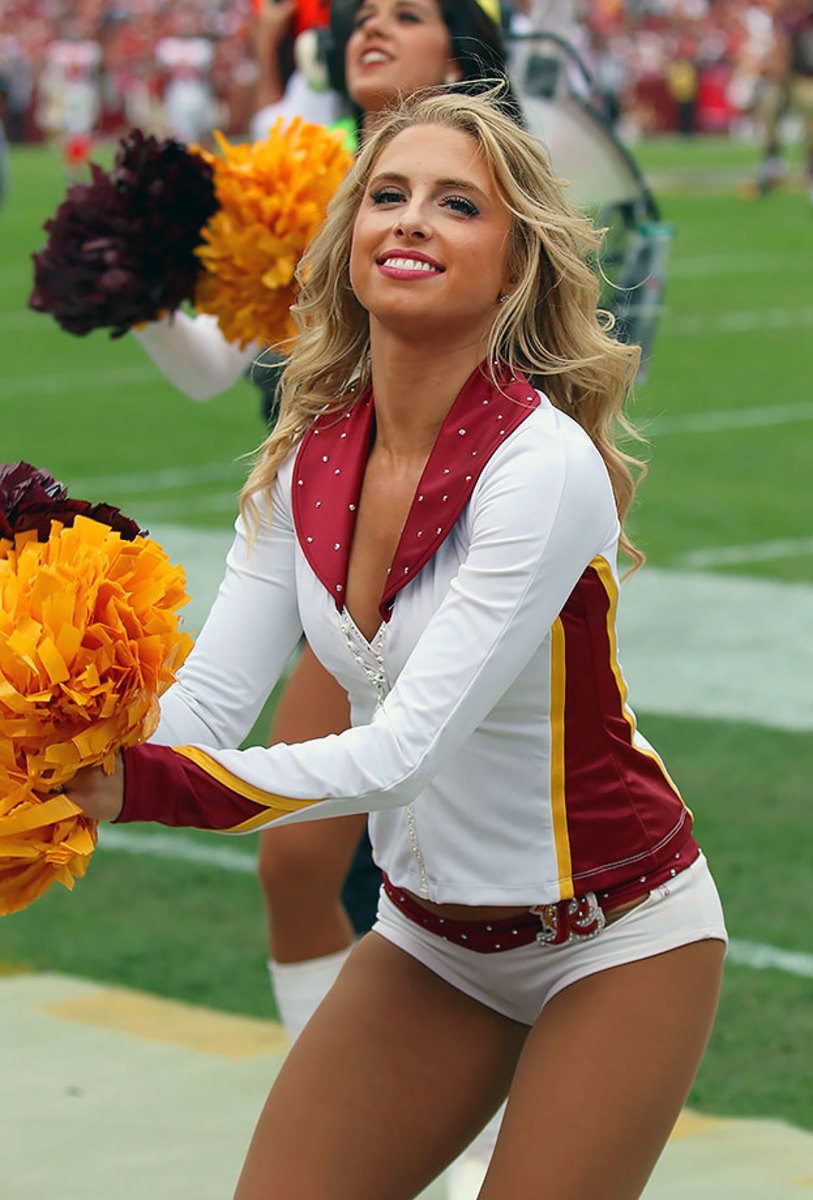 Washington-Redskins-cheerleaders-357151025715_Bucs_at_Redskins.jpg