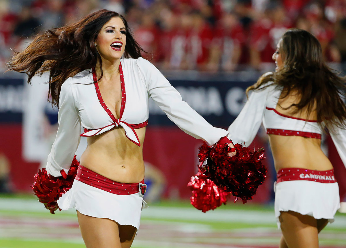 Arizona-Cardinals-cheerleaders-AP_752858077474.jpg