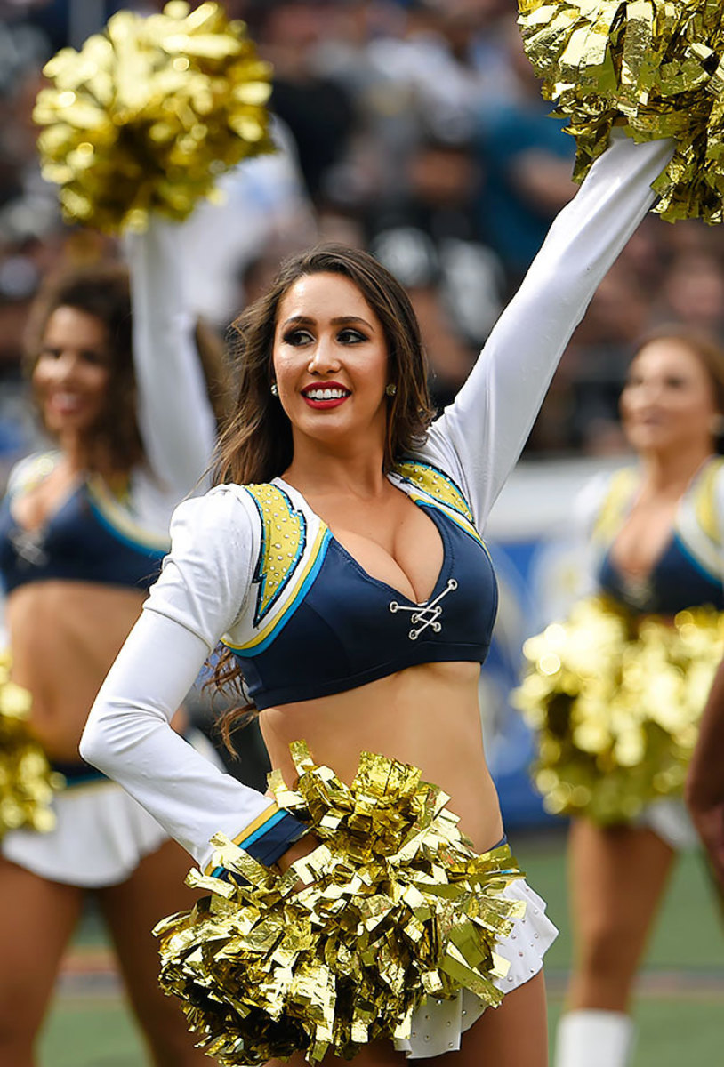 San-Diego-Charger-Girls-cheerleaders-AP_911931446356.jpg