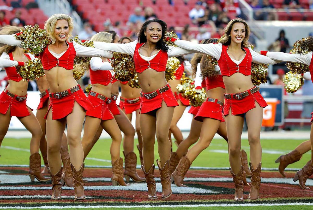San-Francisco-49ers-Gold-Rush-cheerleaders-AP_821613100203.jpg