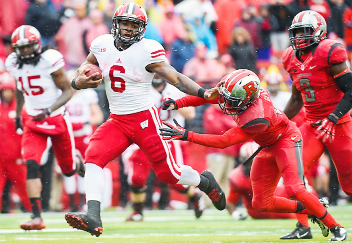 corey-clement-wisconsin-badgers-football-offseason-spotlight.jpg