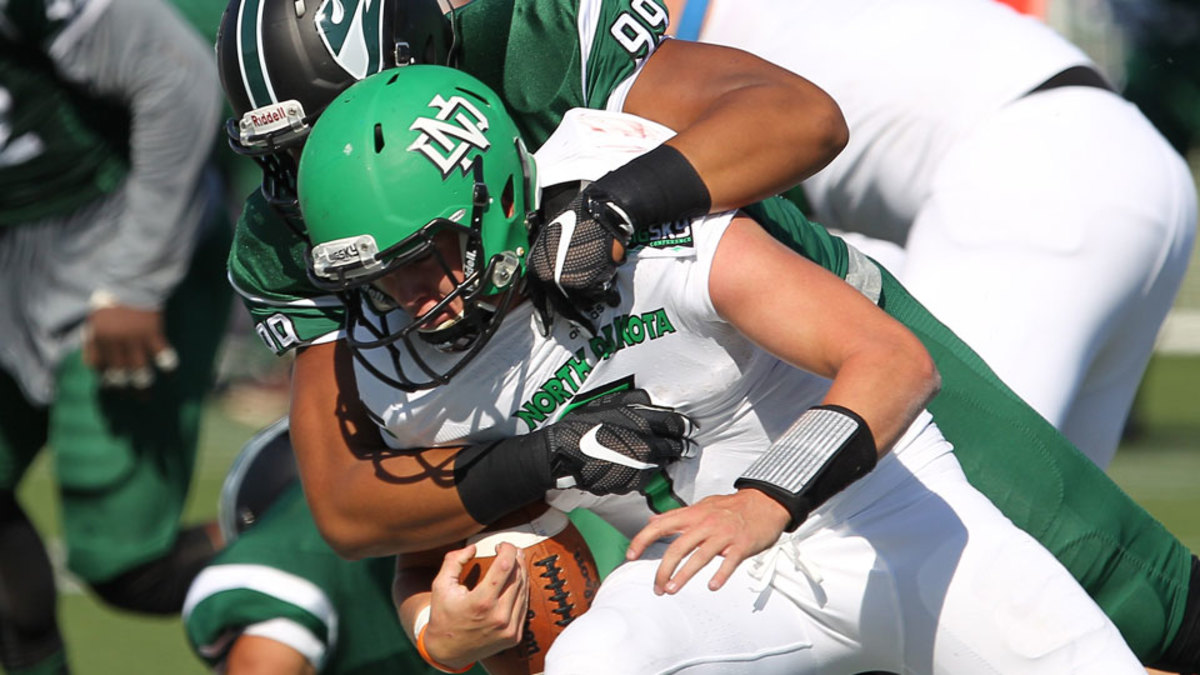 North Dakota Fighting Hawks name introduced Sports Illustrated