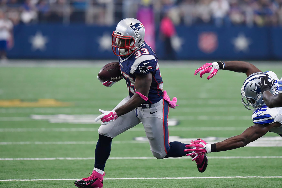 NFL tone-deaf to limit DeAngelo Williams wearing pink - Sports Illustrated