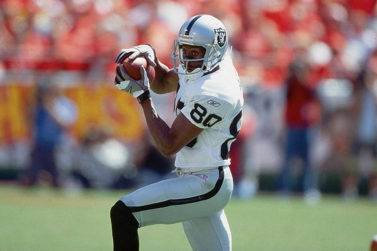 2001-0909-Jerry-Rice-001238696.jpg