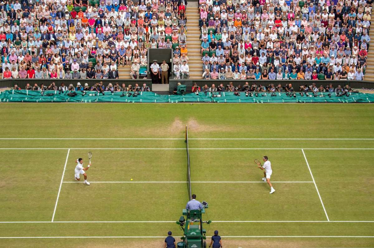 2015-Wimbledon-Novak-Djokovic-Roger-Federer-X159759_TK2_007.jpg