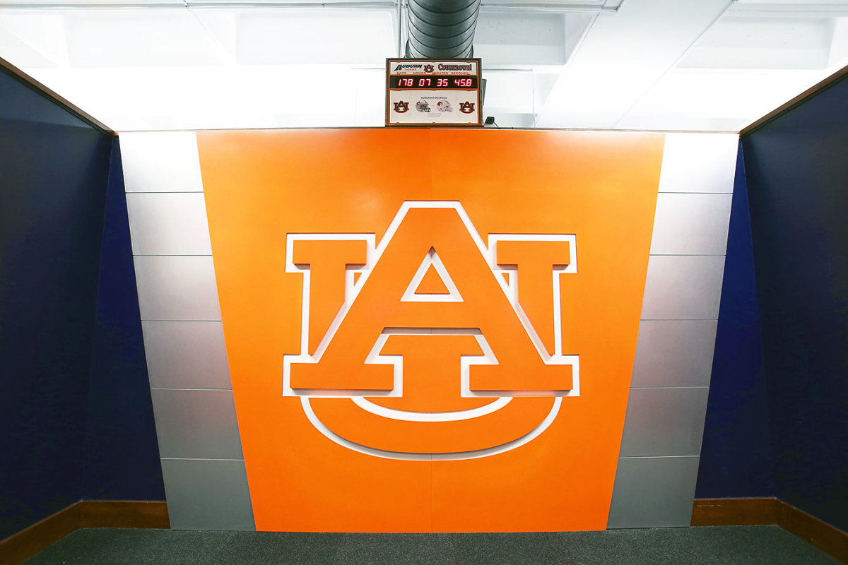Auburn Football on X: Here's the view outside Auburn's locker room  @MBStadium. #WarEagle  / X