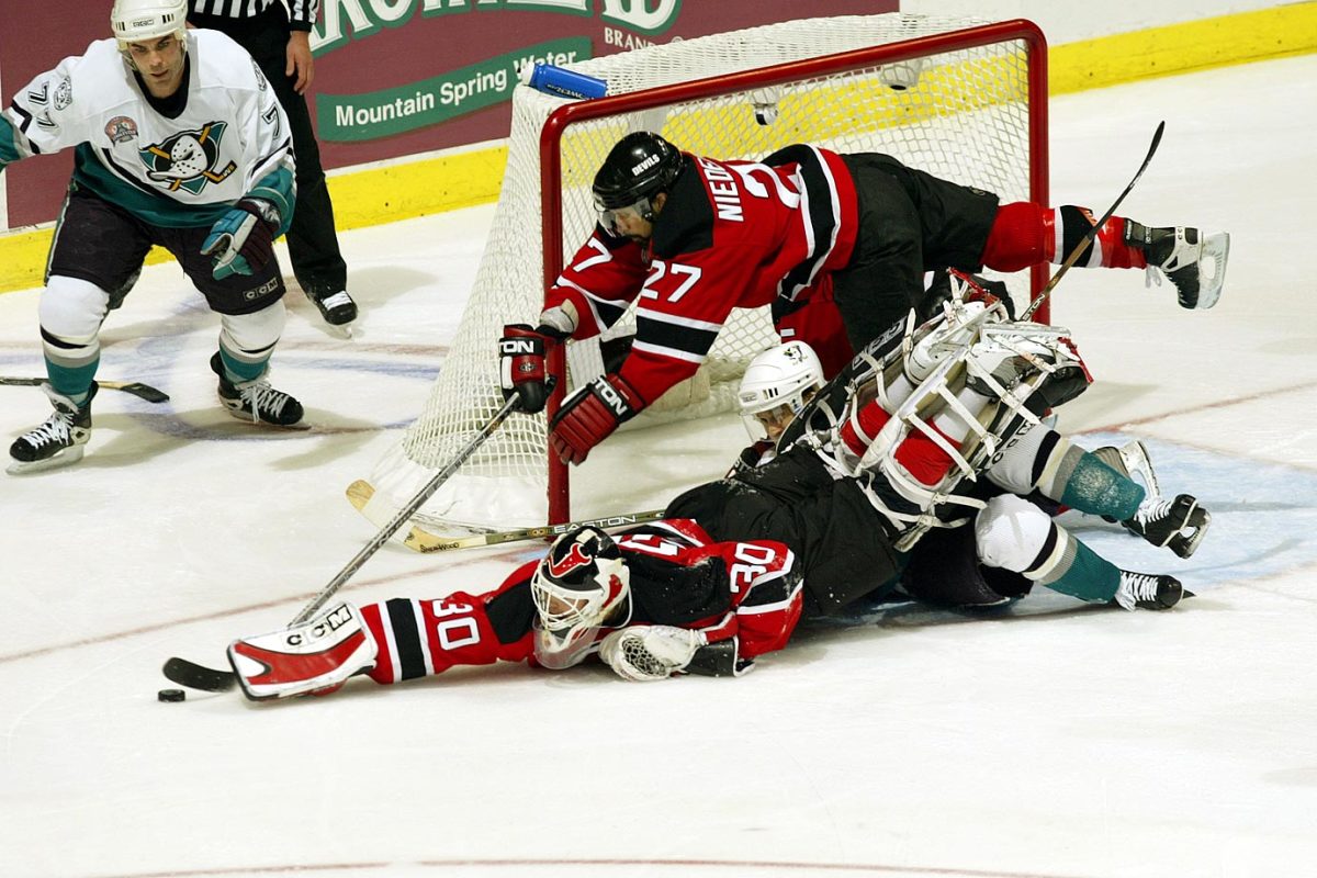 2003-brodeur-niedermayer-kariya.jpg