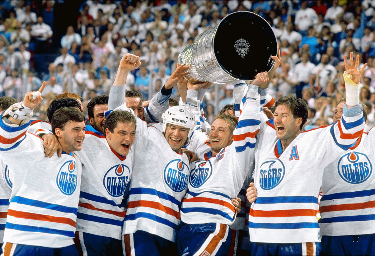 1988-oilers-wayne-gretzky-mark-messier-05051854final.jpg