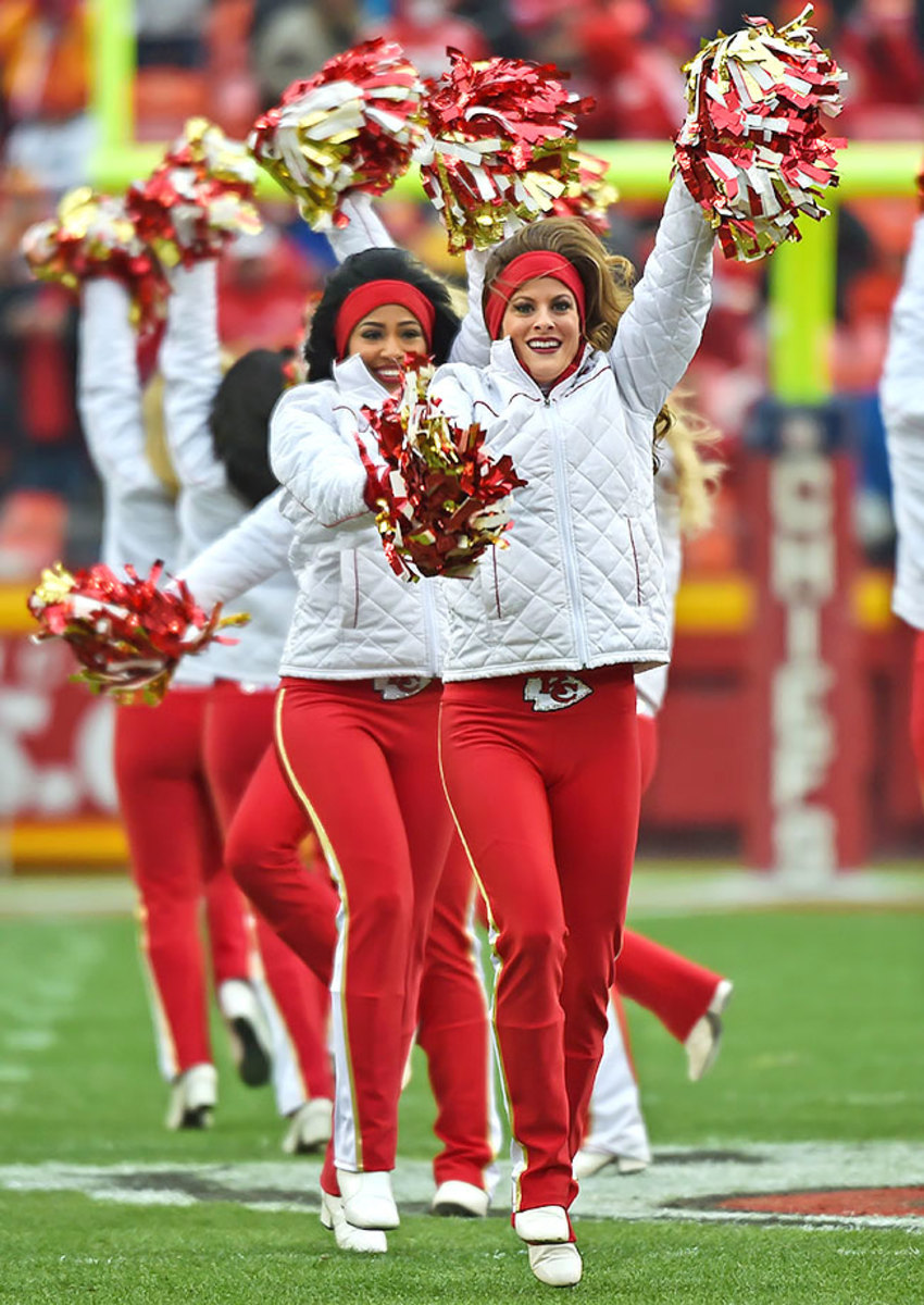 Kansas-City-Chiefs-cheerleaders-GettyImages-503122746.jpg