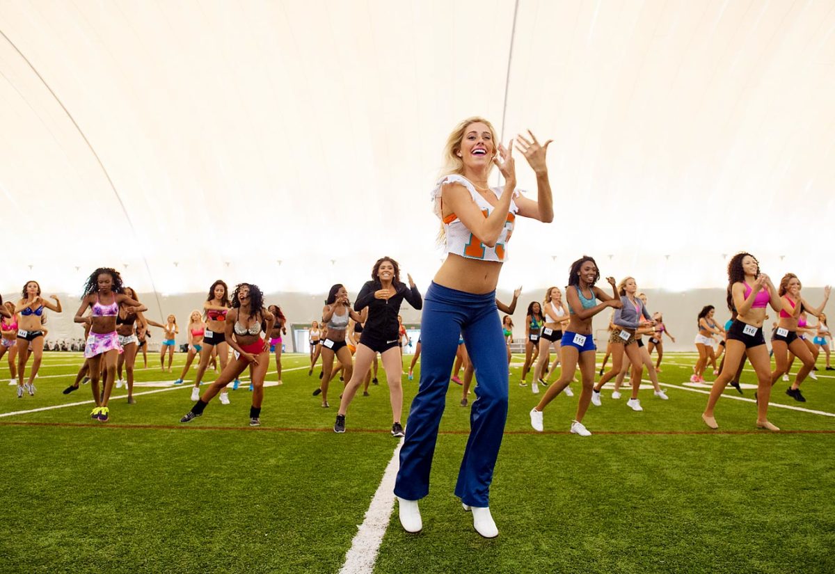 DDG1504252268_Dolphins_Cheerleaders_Au.jpg