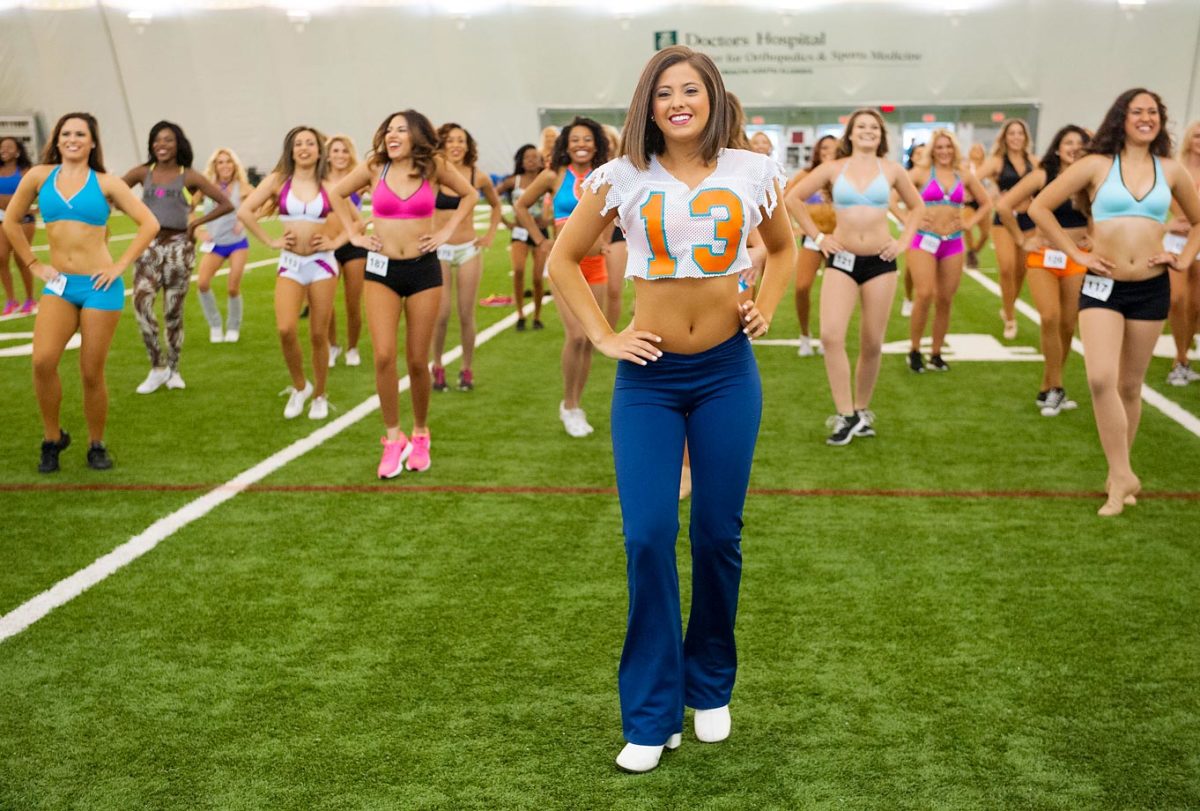 DDG1504252269_Dolphins_Cheerleaders_Au.jpg