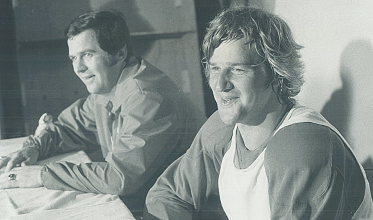 Bobby-Orr-table-doug-griffin.jpg