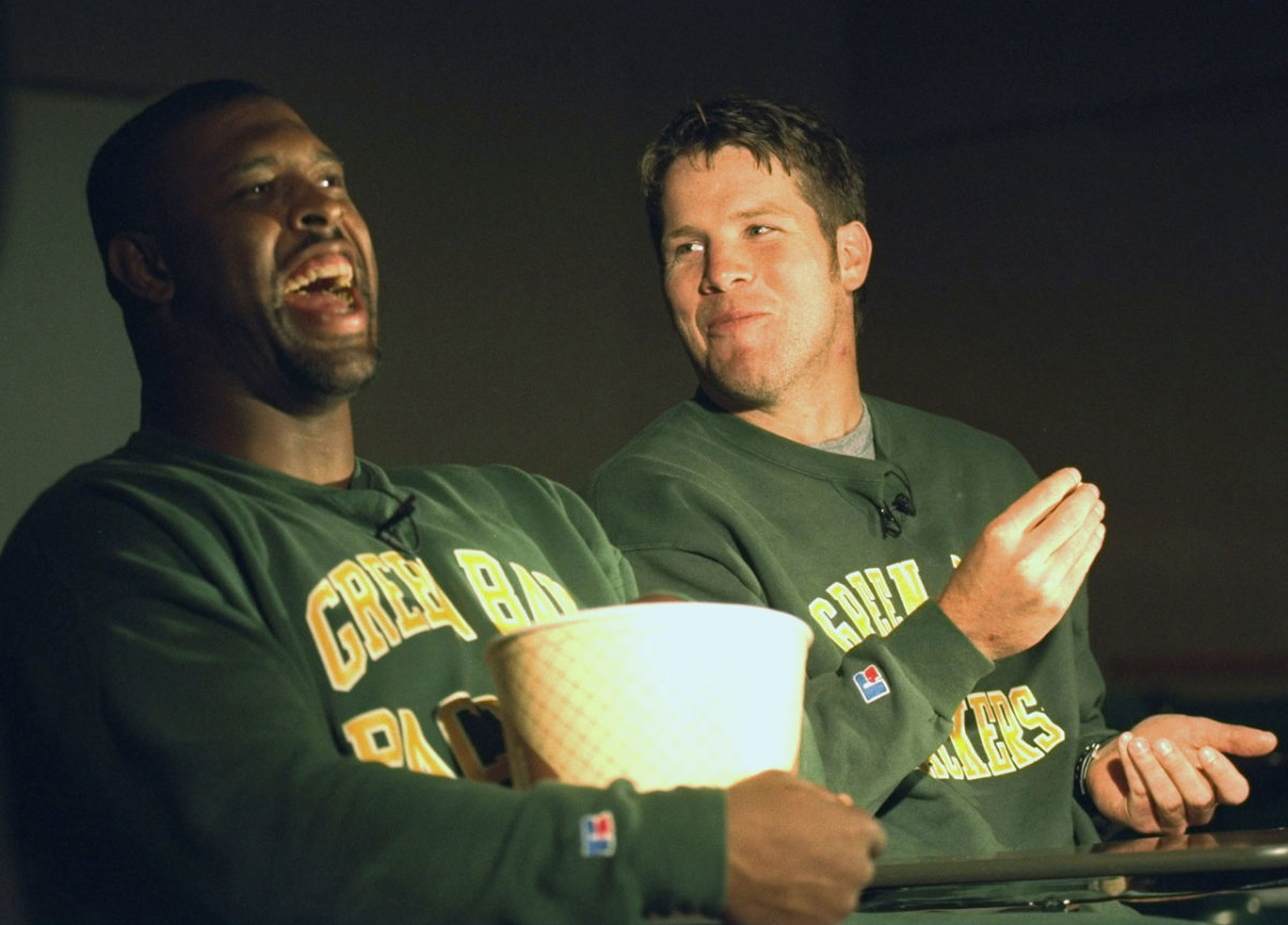 1995-1020-Reggie-White-Brett-Favre-05284619.jpg