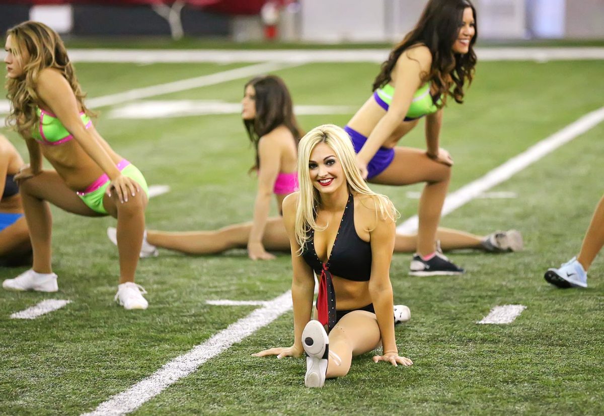 Arizona-Cardinals-Cheerleader-auditions-YDX_8557.jpg