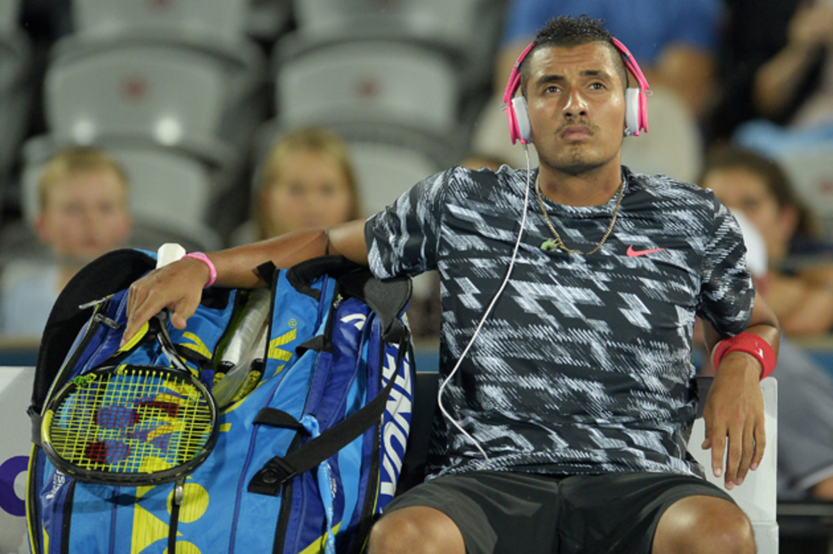 kyrgios-pink-beats.jpg