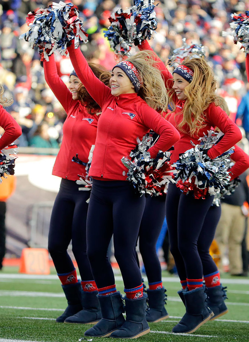 New-England-Patriots-cheerleaders-AP_828678619533.jpg