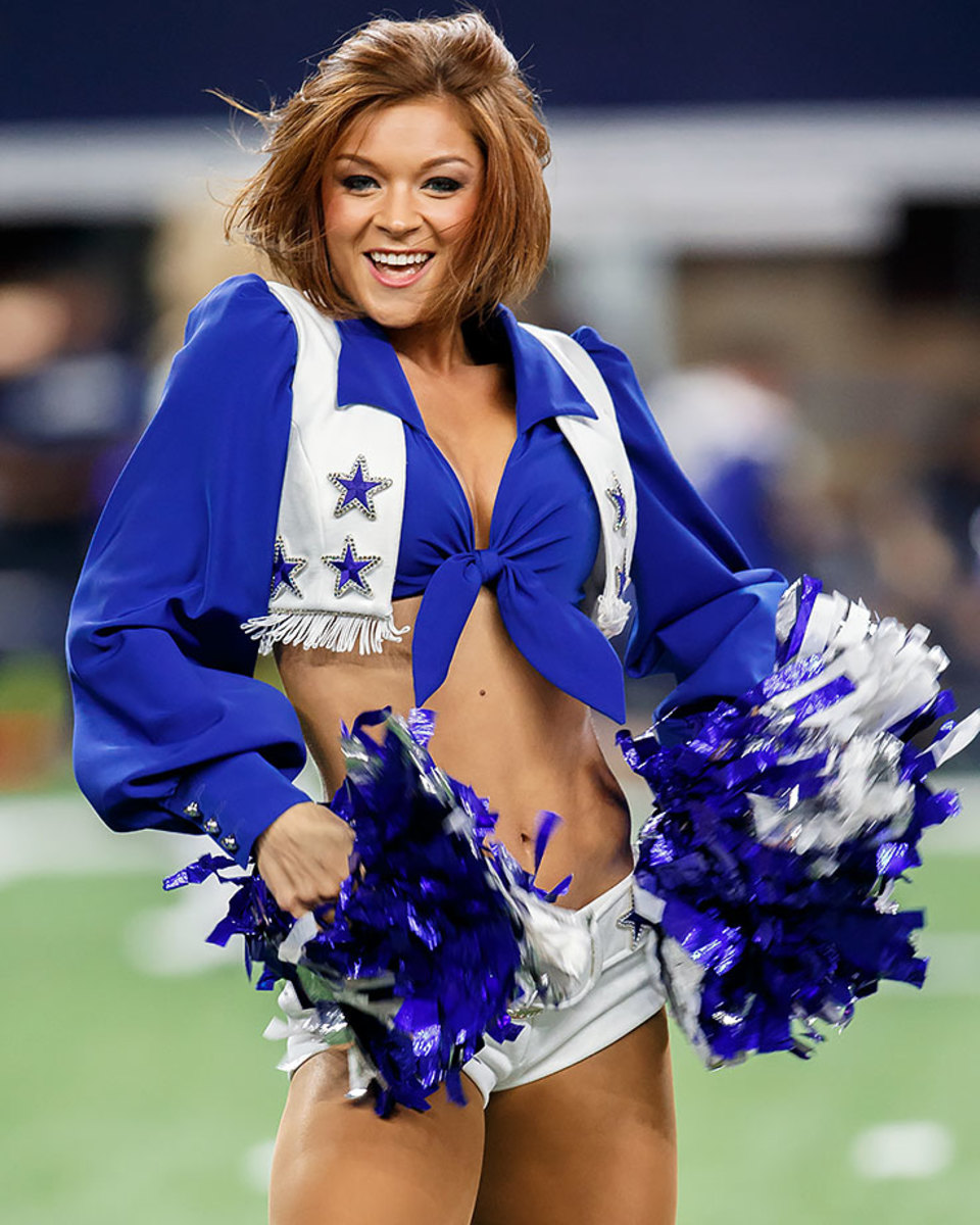 Dallas-Cowboys-cheerleaders-CAM151219055_Jets_at_Cowboys.jpg