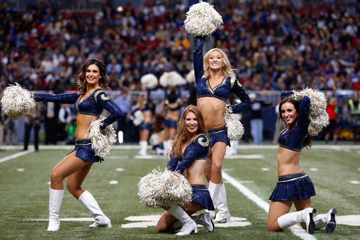 St-Louis-Rams-cheerleaders-AP_683186654313.jpg