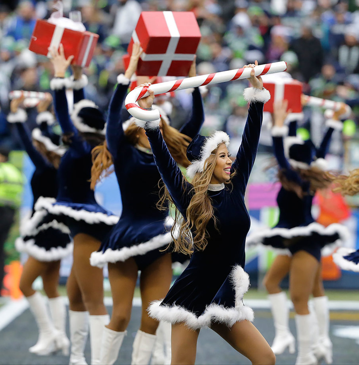 Seattle-Seahawks-Sea-Gals-cheerleaders-AP_350137049041.jpg