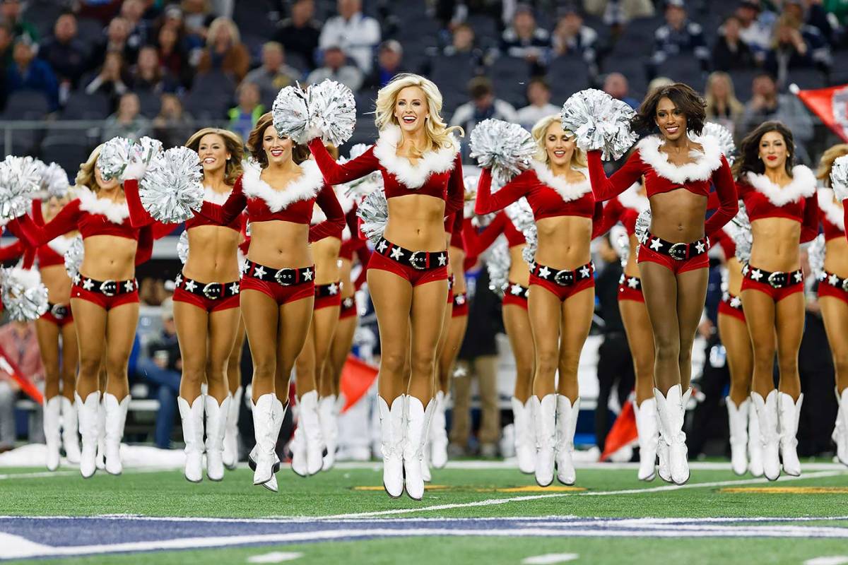 Dallas-Cowboys-cheerleaders-CEY1512191173_Jets_AT_Cowboys.jpg