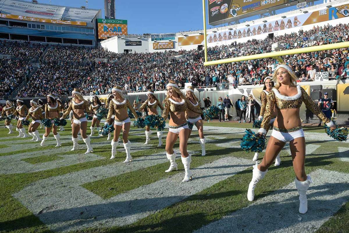 Jacksonville-Jaguars-ROAR-cheerleaders-AP_504979978118.jpg