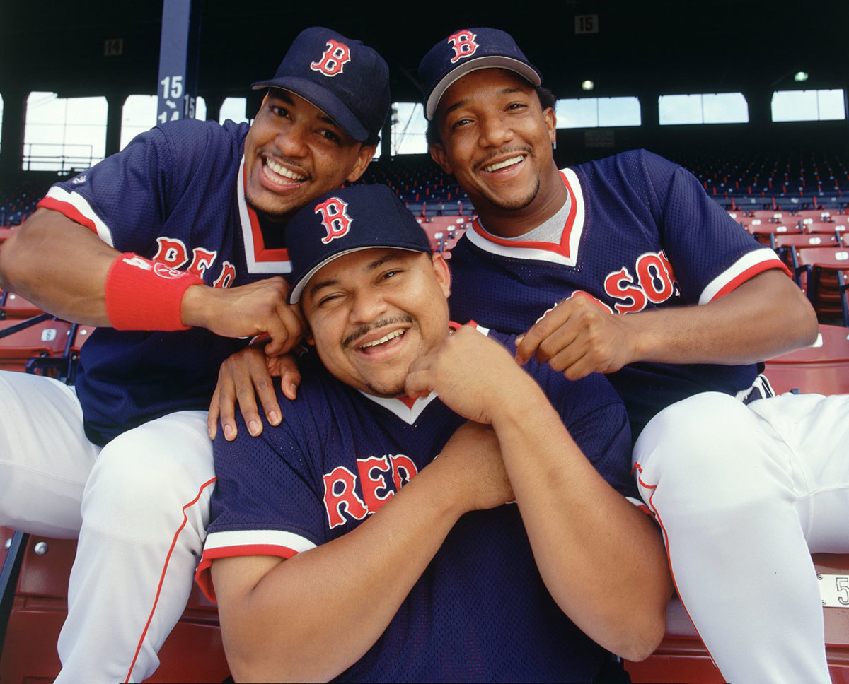 2001-Manny-Ramirez-Rich-Garces-Pedro-Martinez-001237135.jpg