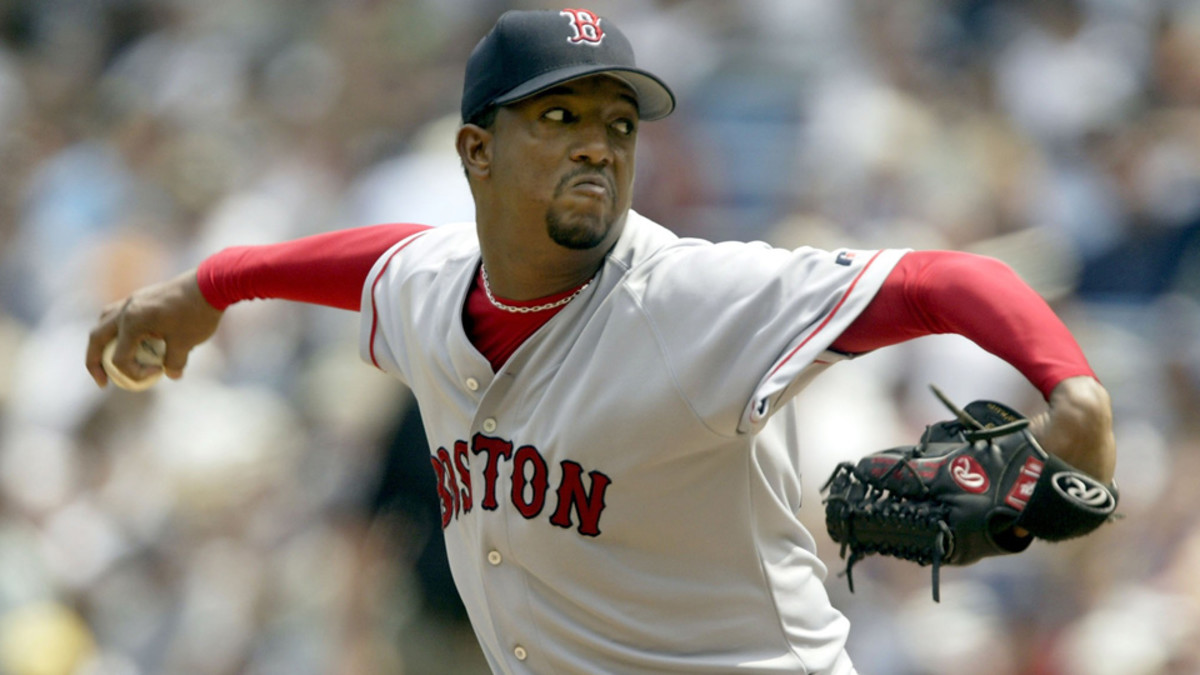 Pedro Martinez wants Red Sox to pursue starting pitching and a closer in  free agency