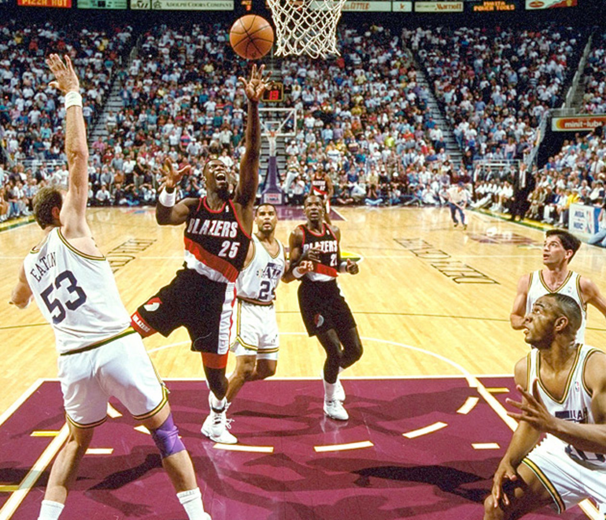 Jerome Kersey (25), in action during Game 6 of the Western Conference Finals, averaged 19.5 points and seven rebounds per game to help secure a 4-2 series win against the Utah Jazz.
