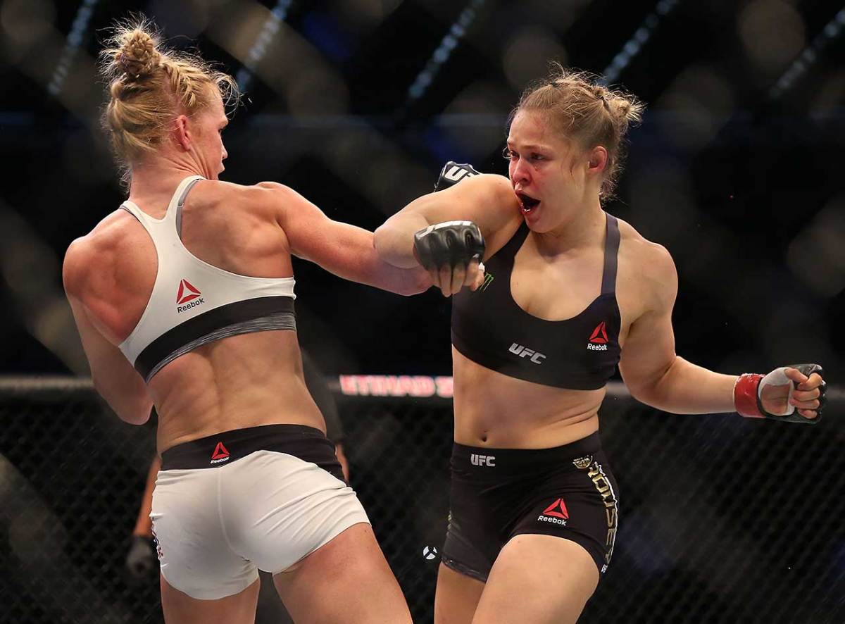 Ronda-Rousey-loses-to-Holly-Holm-1.jpg