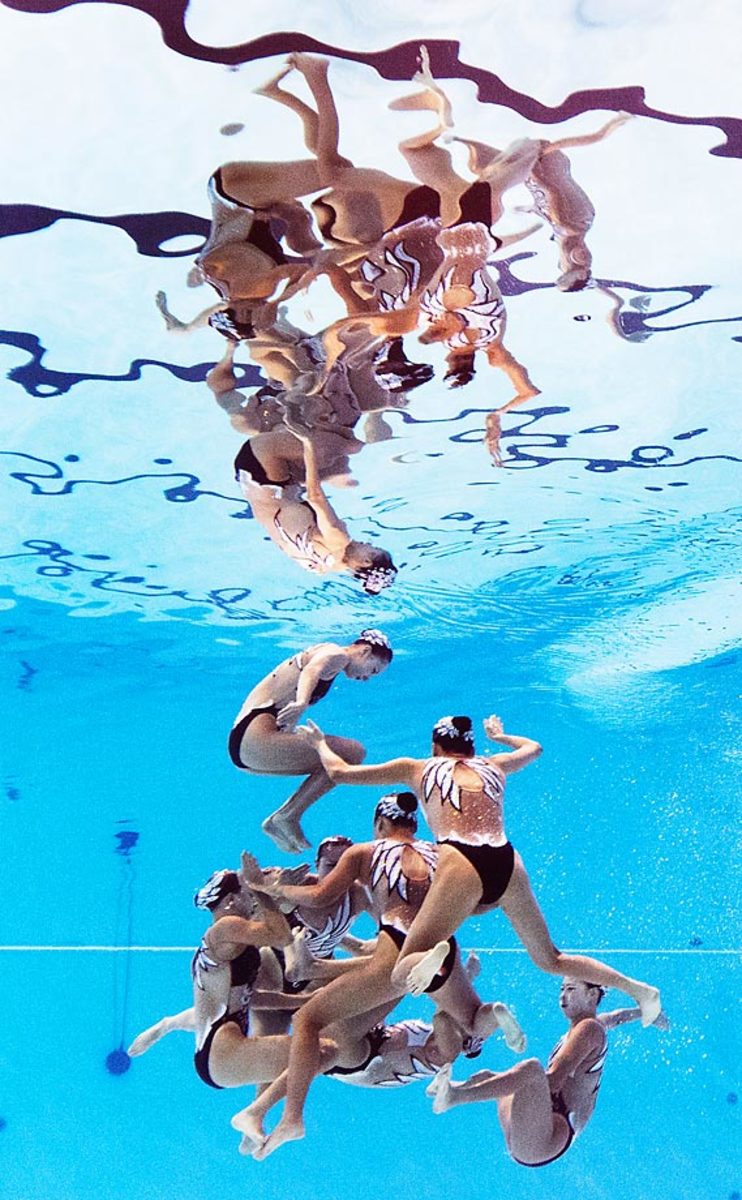 Technical-Synchronised-Swimming-482137578_master.jpg