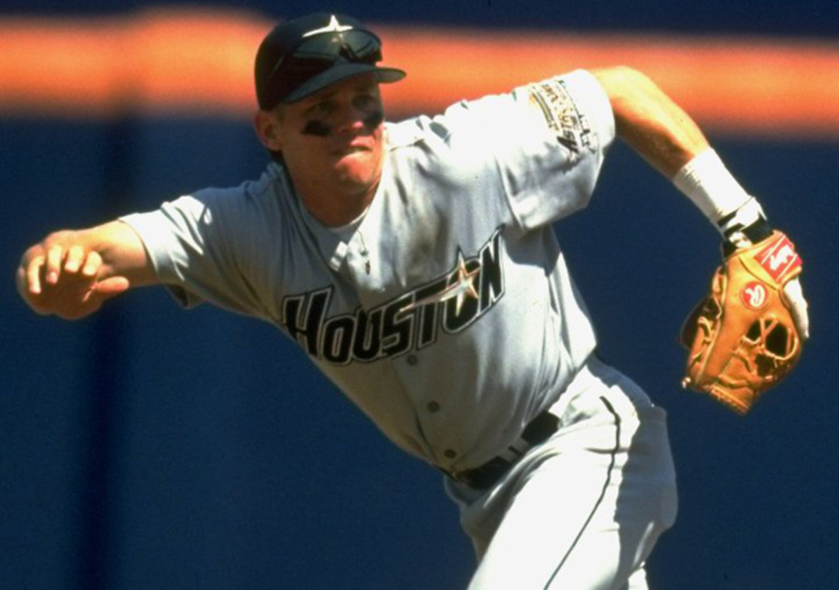 Cavan Biggio homers in Houston with dad, Craig (Astros Hall of Famer), in  the stands! 