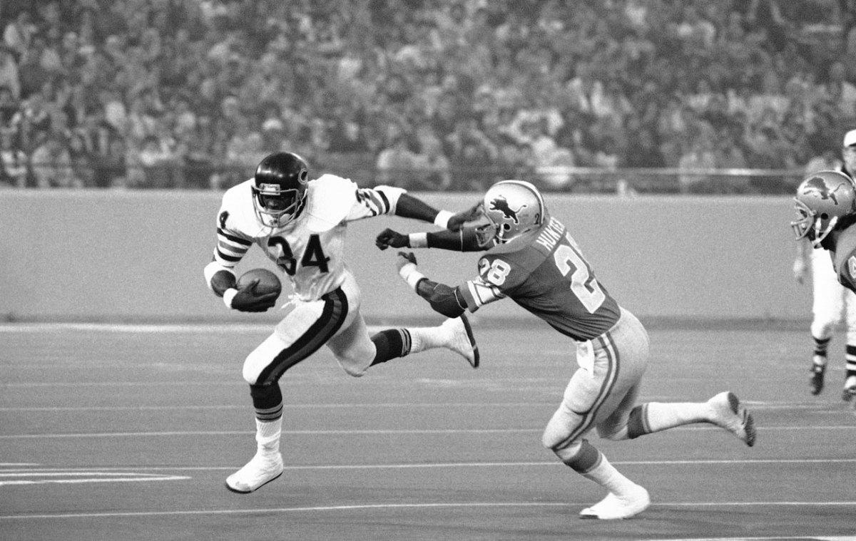 Walter Payton and the Bears ran over the Lions in 1977.