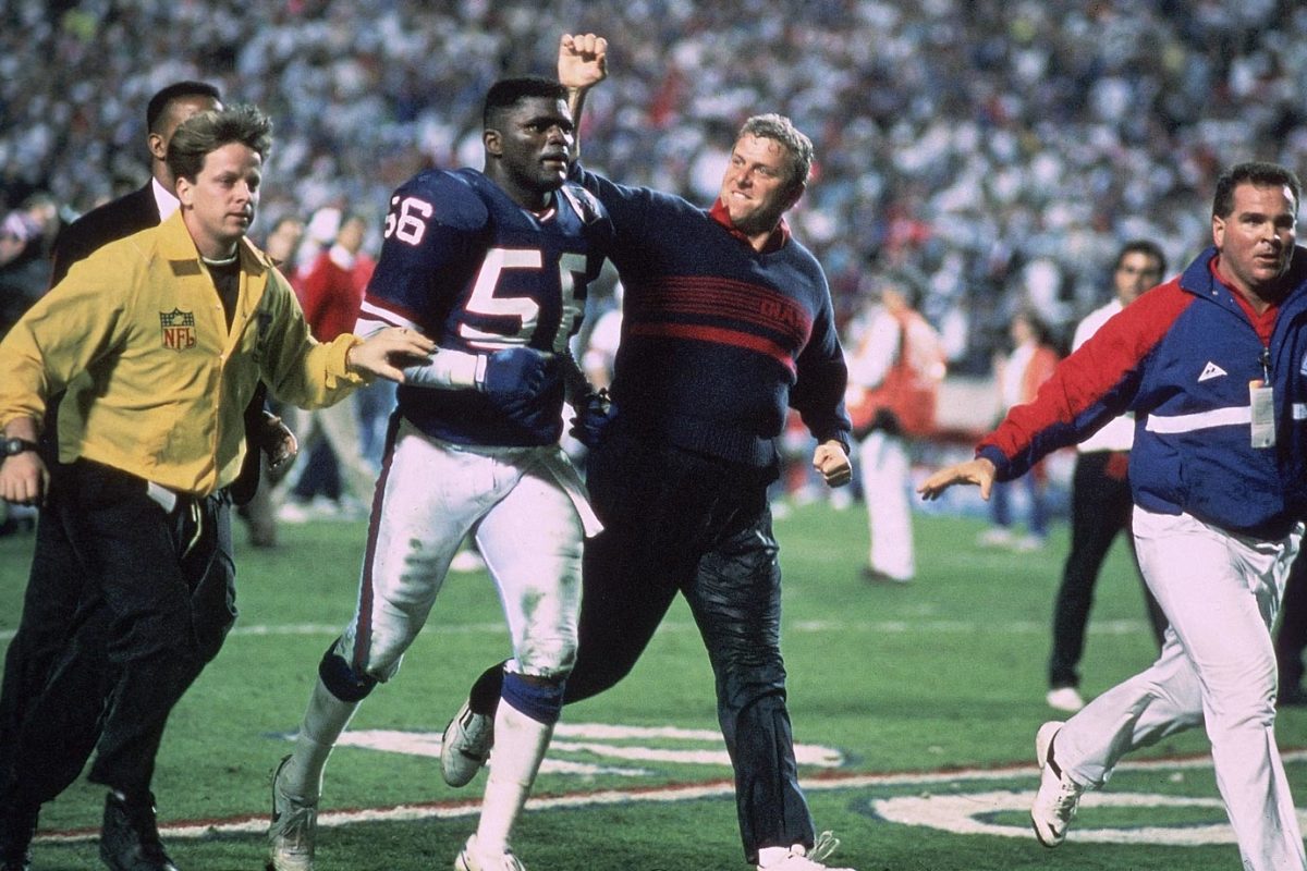 1991-0127-Lawrence-Taylor-Bill-Parcells-005780067.jpg