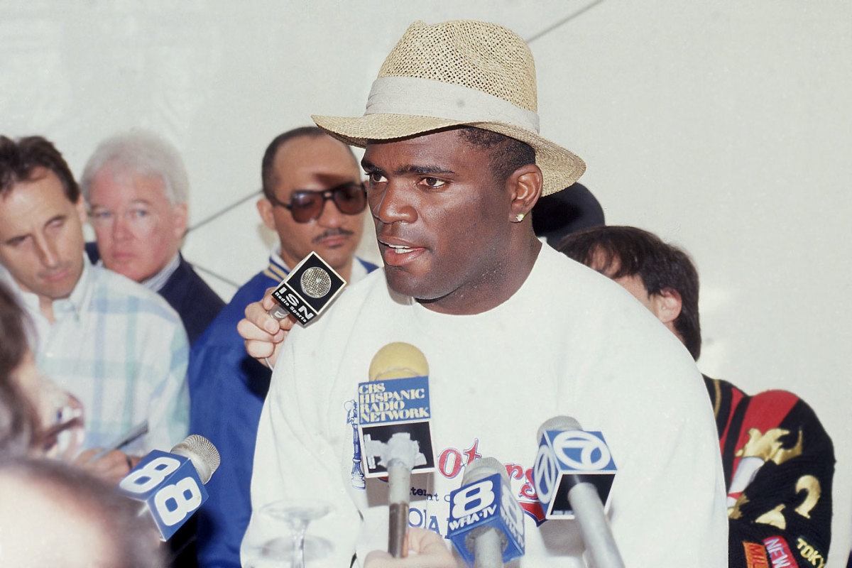 1991-0123-Lawrence-Taylor-001302030.jpg
