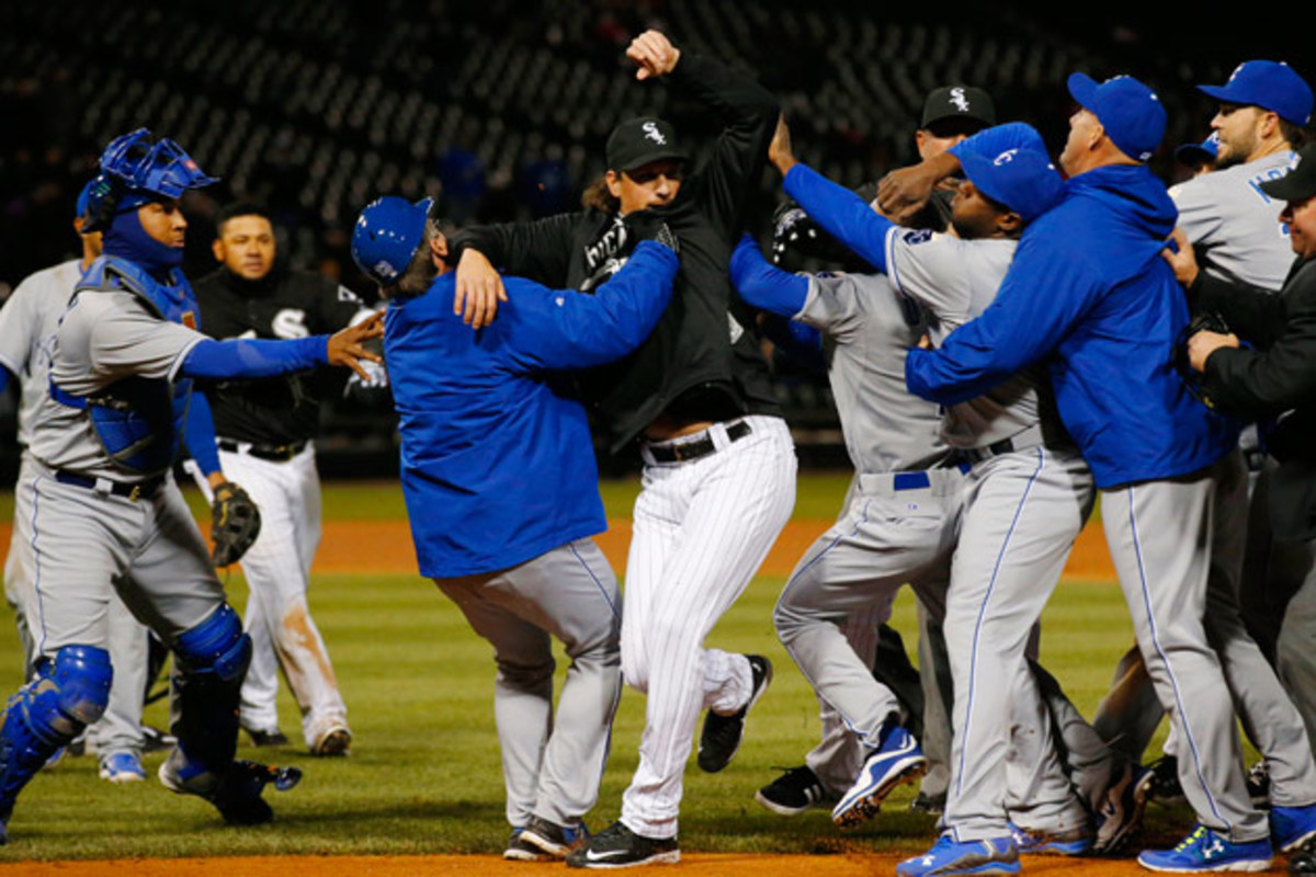 royals-white-sox-brawl-inset.jpg