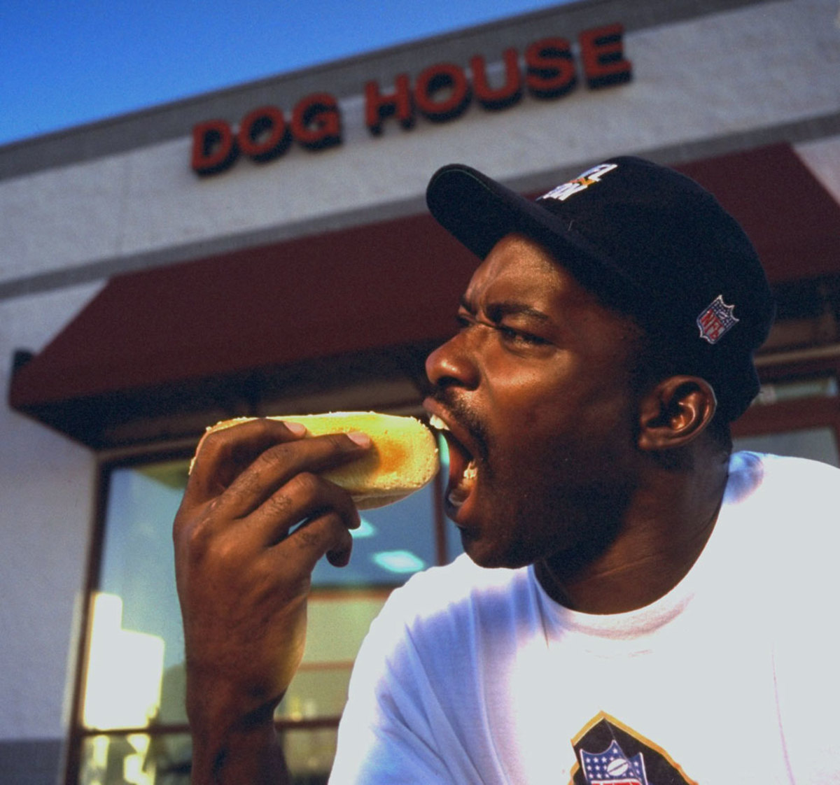 1994-Simon-Fletcher-hot-dog-05156106.jpg
