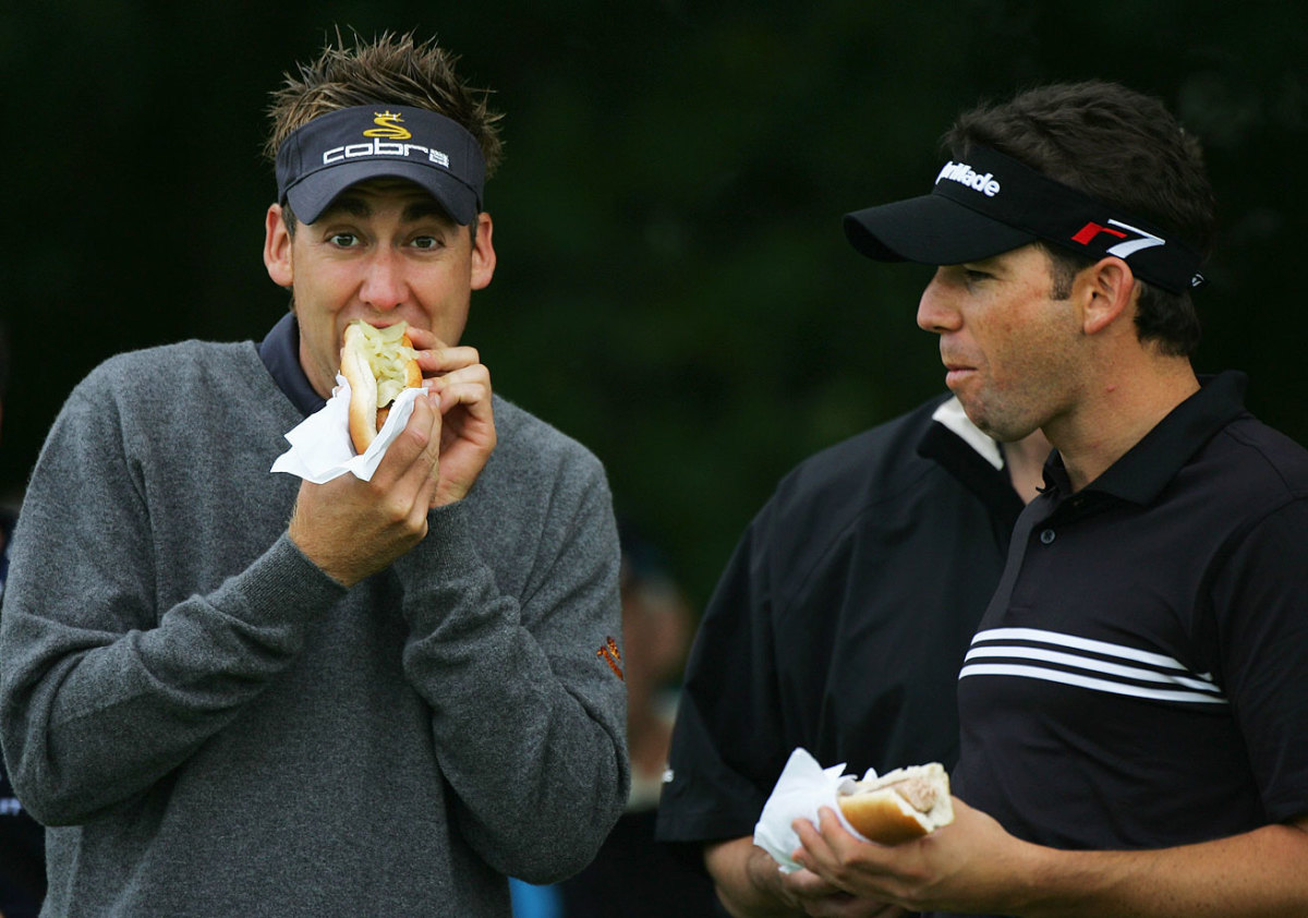 2006-Ian-Poulter-Sergio-Garcia-hot-dogs.jpg