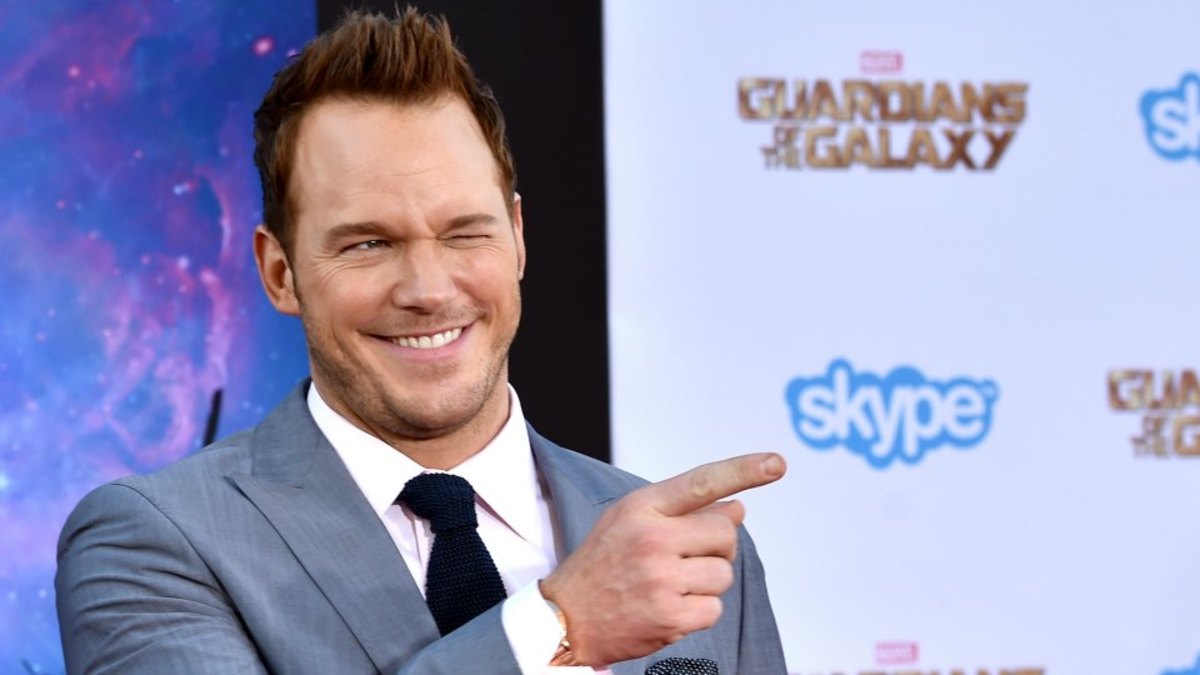 Chris Pratt, Chris Evans make a Super Bowl bet for charity Sports