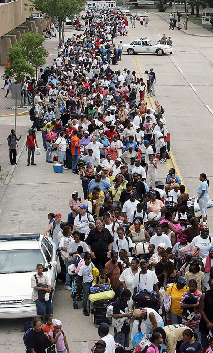 02-2005-residents-line-up-outside-Superdome-GettyImages-53475656.jpg