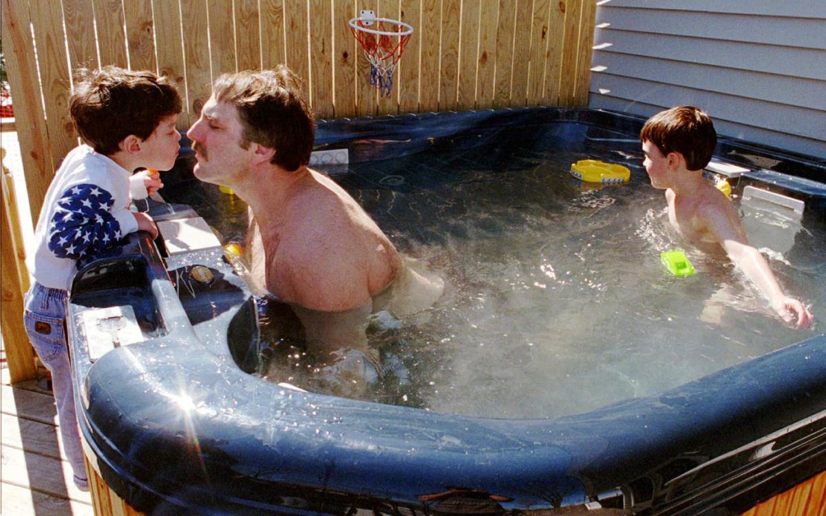 1996-Bruce-Baumgartner-sons-Bryan-Zachary-hot-tub.jpg
