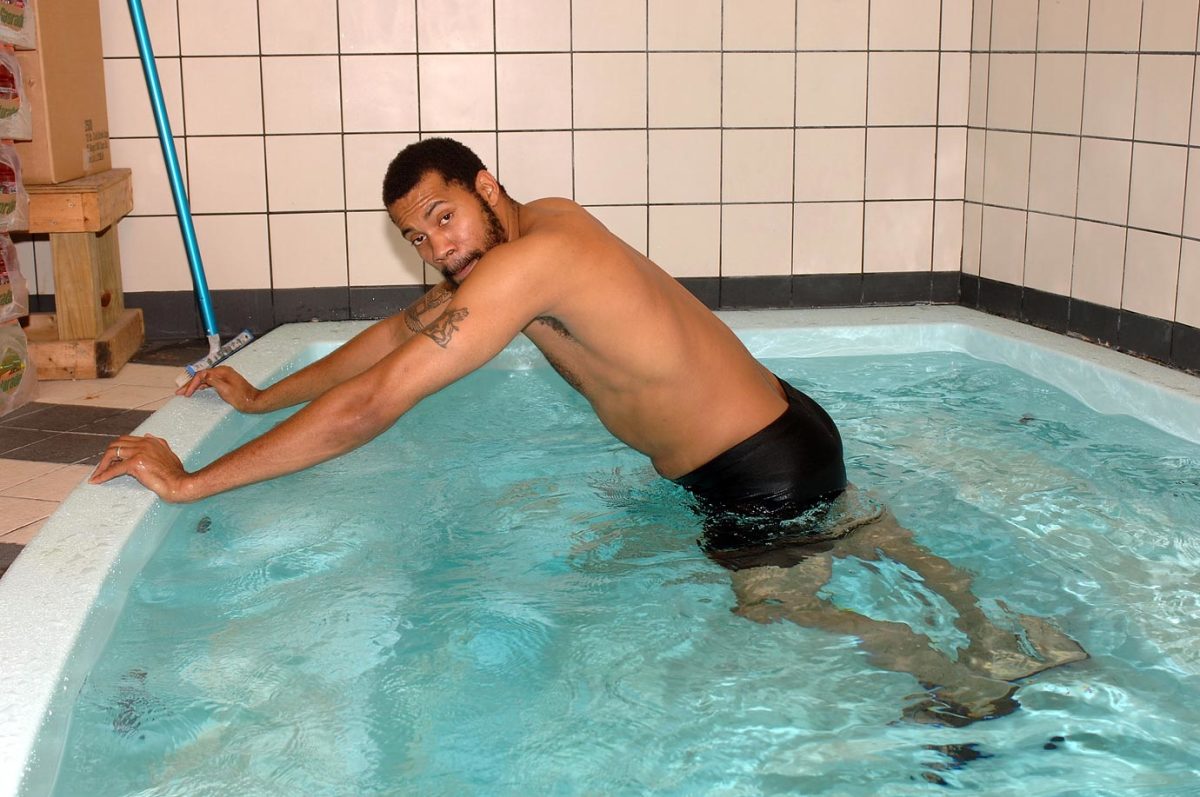 2007-Rasheed-Wallace-hot-tub.jpg