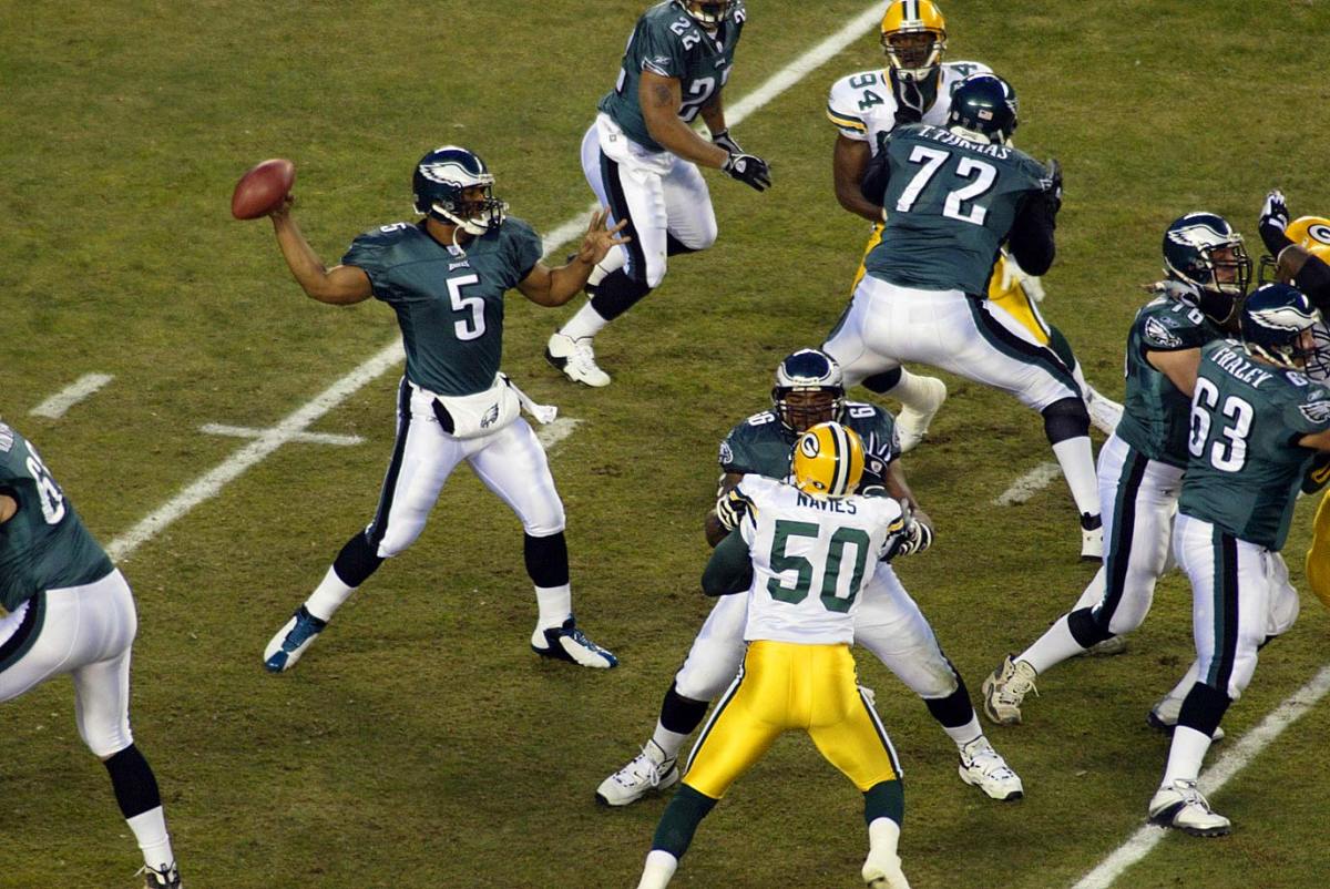 2004-Eagles-Packers-Donovan-McNabb-006278624.jpg