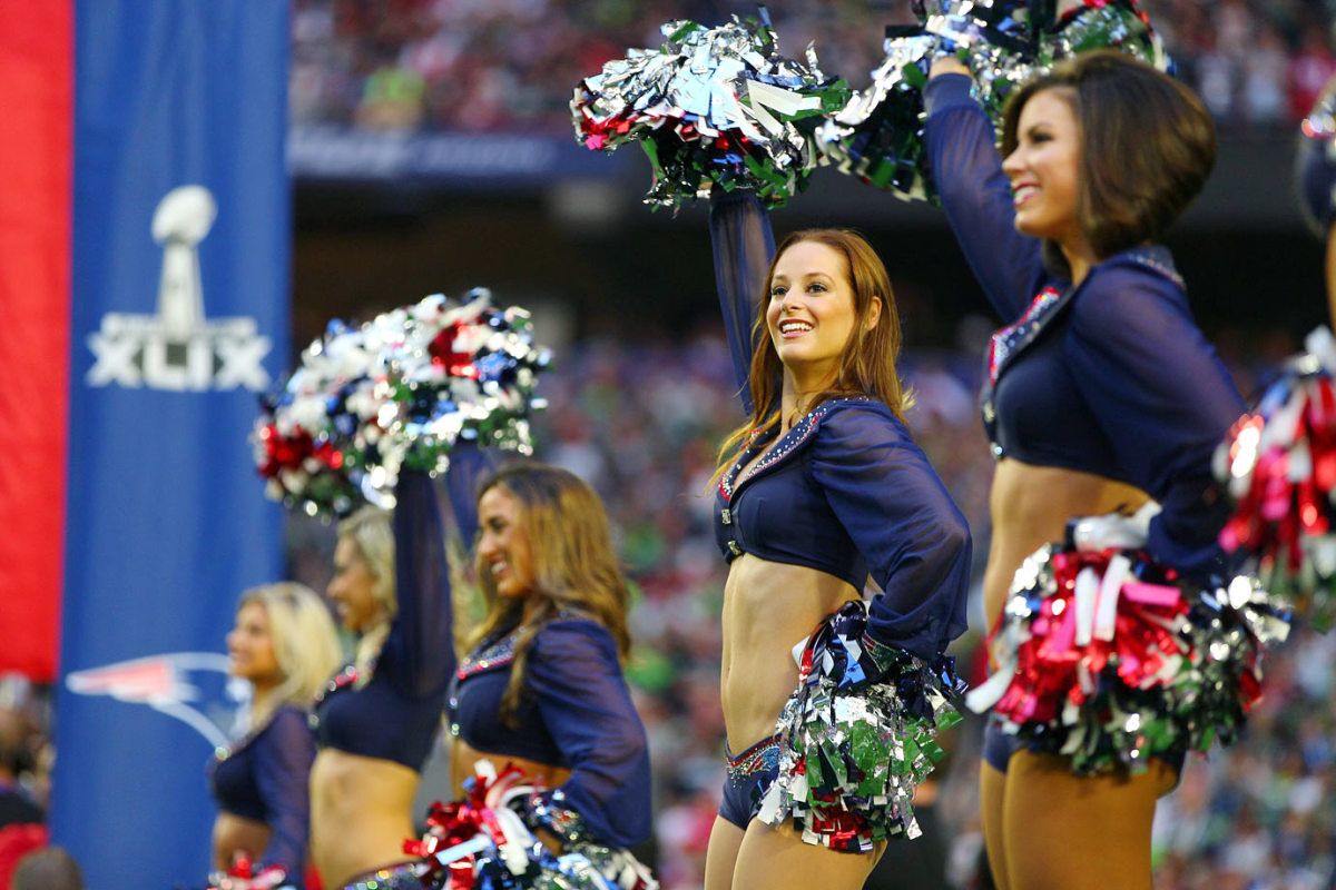 Super-Bowl-XLIX-New-England-Patriots-cheerleaders-X159216_TK1_0828.jpg