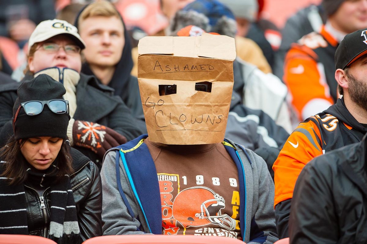 cleveland-browns-fan-500236796.jpg