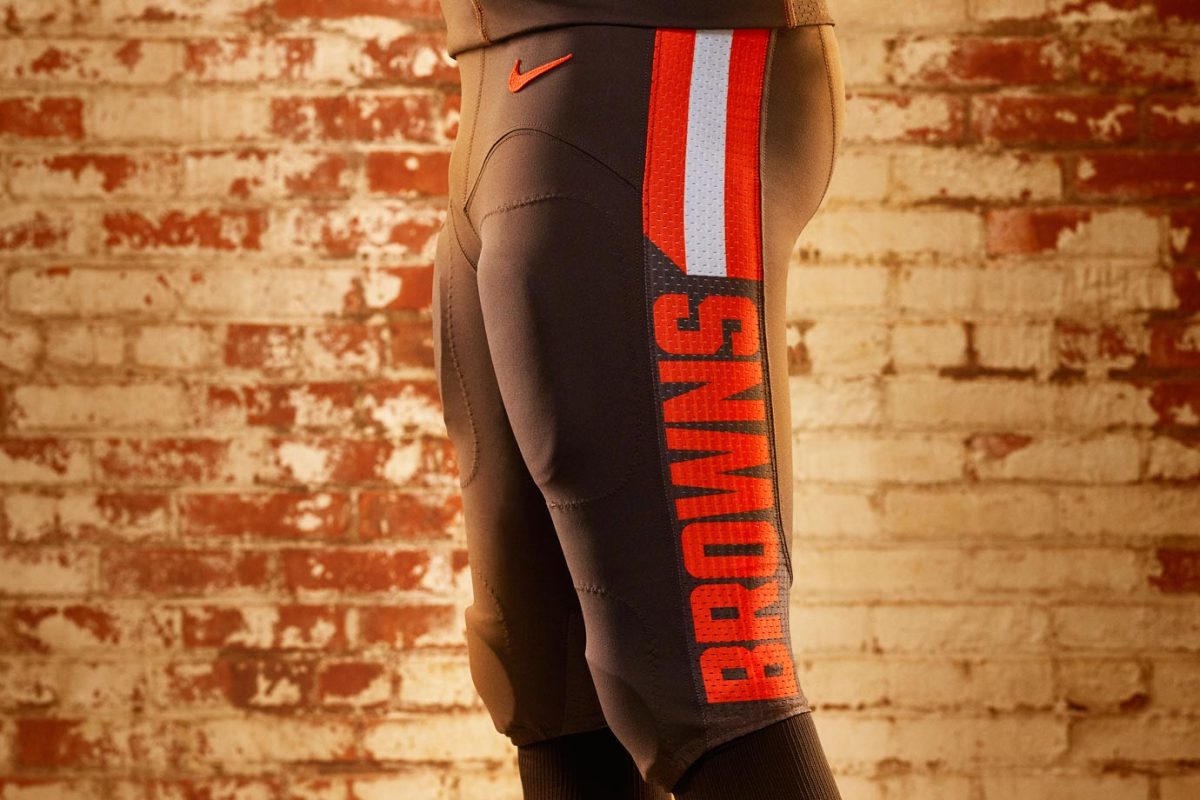 Nike_Cleveland_Detail16x9_Pant_original.jpg