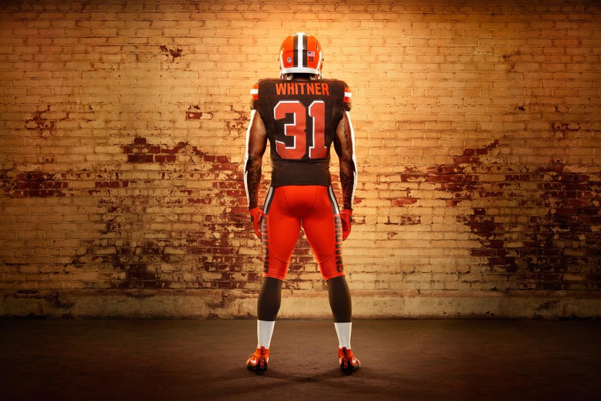 45626_268352_Nike_FB_Cleveland_Donte_Whitner_Soldiers_0079_16X9_original.jpg