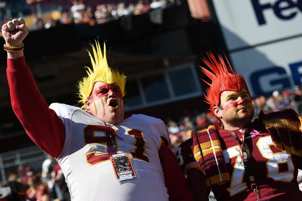 Washington-Redskins-fans_0.jpg