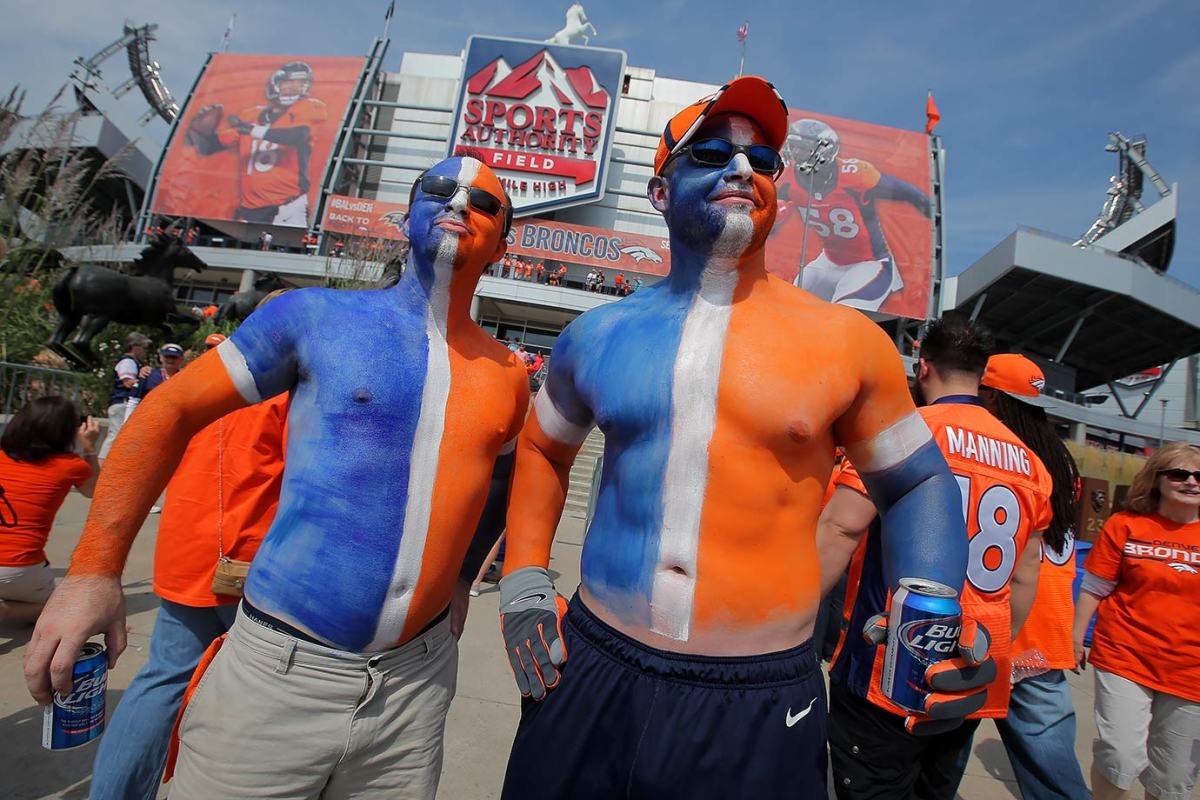 Denver-Broncos-fans.jpg